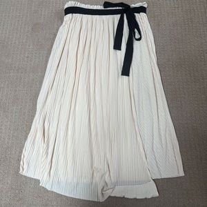 Zara cream skirt